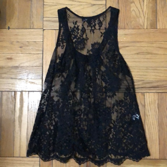 Sleeveless lace tank - Picture 2 of 2